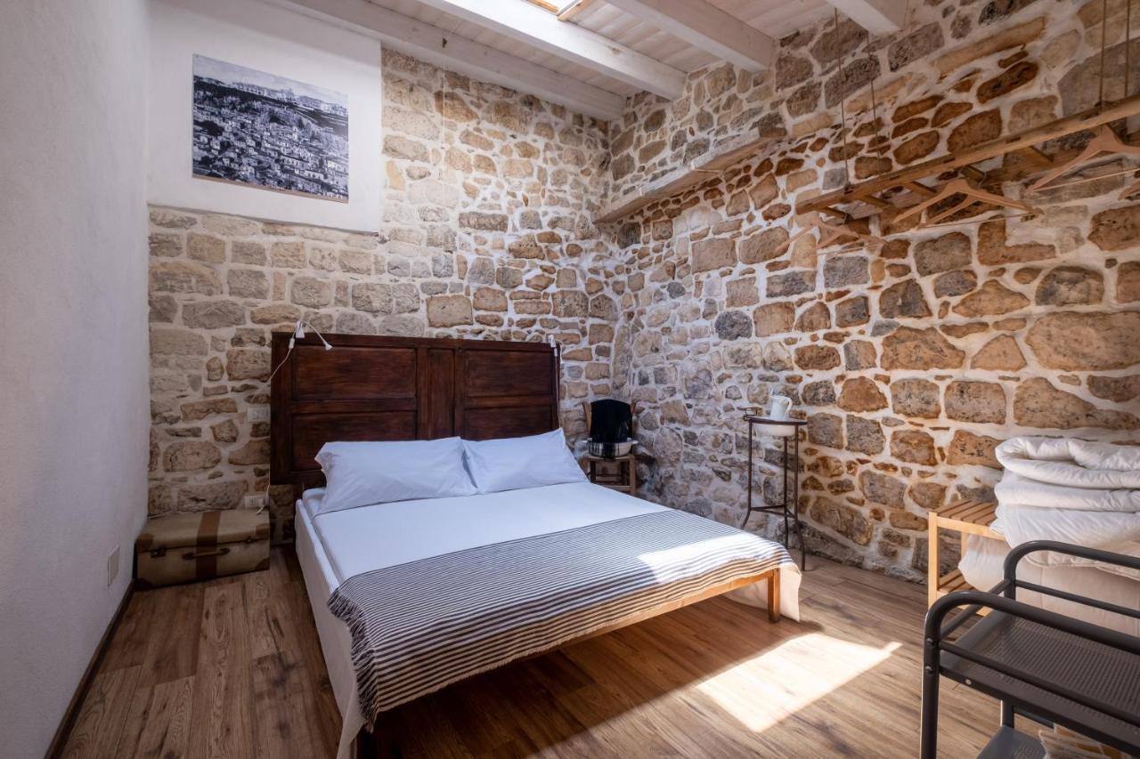 Case-Grotte Degli Avi, Esperienza Abitativa In Grotta 莫迪卡 外观 照片