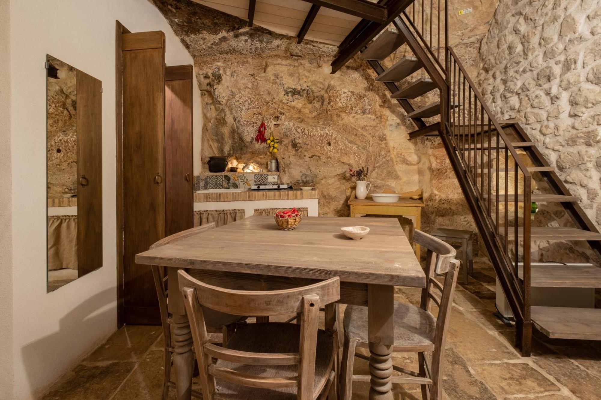 Case-Grotte Degli Avi, Esperienza Abitativa In Grotta 莫迪卡 外观 照片